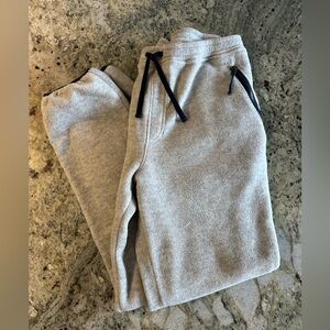 Patagonia Men’s fleece Joggers, cream/grey merle with navy accents